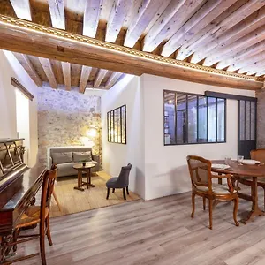 latelier-des-traboules-in-the-heart-of-vieux-lyon.hotels-rhonealpes.com/